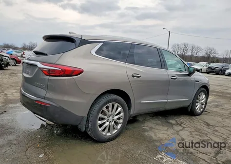 2018 Buick Enclave Premium z USA, uszkodzony, nr VIN 5GAEVBKW7JJ217076
